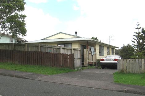 Photo of property in 127 Kemp Road, Massey, Auckland, 0614