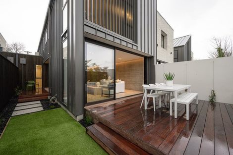 Photo of property in 30a Gracefield Avenue, Christchurch Central, Christchurch, 8013