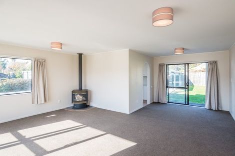Photo of property in 66 Queens Road, Waikanae Beach, Waikanae, 5036