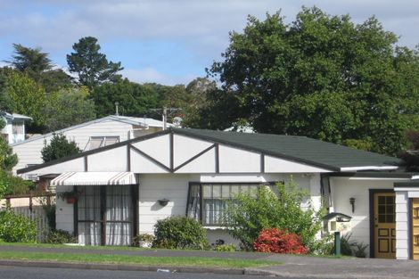 Photo of property in 1/6 Manuka Road, Glenfield, Auckland, 0629