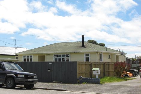 Photo of property in 173 Derby Street, Westport, 7825