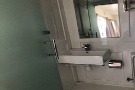 Photo of property in 51 Christmas Road, Manurewa, Auckland, 2102