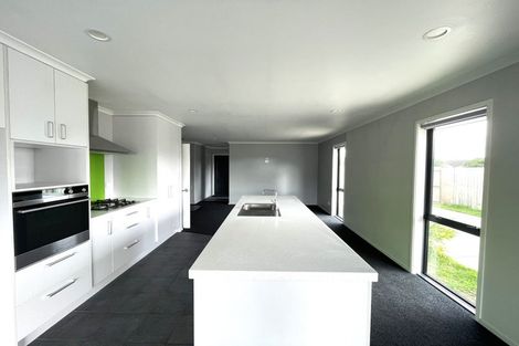 Photo of property in 15 Shortland Street, Wainoni, Christchurch, 8061