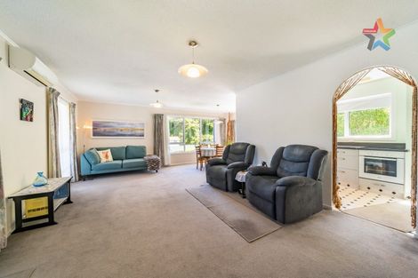 Photo of property in 5 Ruth Grove, Karori, Wellington, 6012