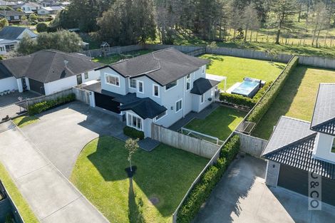 Photo of property in 11 Kahika Grove, Huapai, Kumeu, 0810