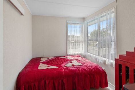 Photo of property in 90 Tennessee Avenue, Mangere East, Auckland, 2024
