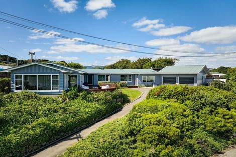 Photo of property in 19 Motukaraka Point, Pauatahanui, Porirua, 5381