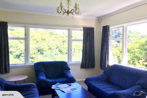 Photo of property in 15 Creswick Terrace, Northland, Wellington, 6012