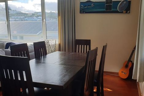 Photo of property in 9 Terrace Road, Titahi Bay, Porirua, 5022