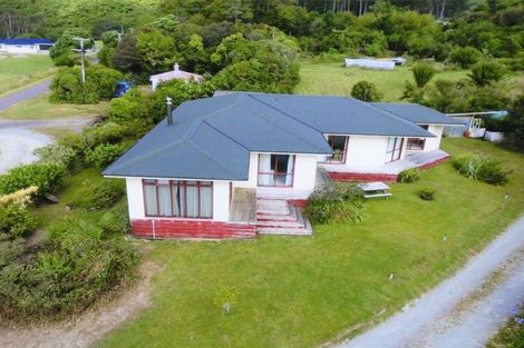 Photo of property in 4 Golden Sands Road, Barrytown, Runanga, 7873