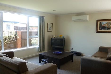 Photo of property in 17 Daniels Road, Redwood, Christchurch, 8051