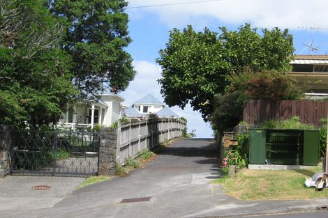 Photo of property in 27a Maritime Terrace, Birkenhead, Auckland, 0626