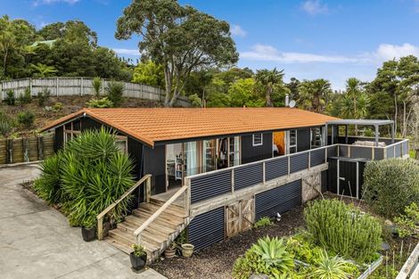 Photo of property in 70 Attwood Road, Paremoremo, Auckland, 0632