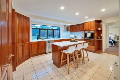 Photo of property in 27 Hollyhock Place, Browns Bay, Auckland, 0630