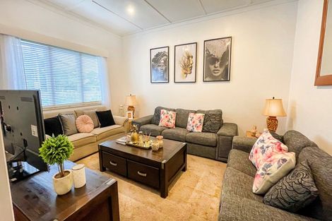 Photo of property in 110 Manuroa Road, Takanini, 2112