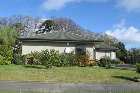 Photo of property in 8 Suffolk Crescent, Feilding, 4702