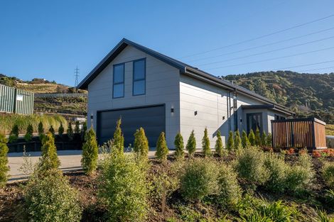 Photo of property in 22 Tapley Close, Halfway Bush, Dunedin, 9010
