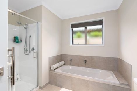 Photo of property in 13 Settlers Drive, Waihi, 3610