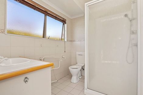 Photo of property in 12 Lucombe Place, Cambridge, 3434