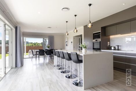 Photo of property in 59 Queen Street, Riverhead, 0820