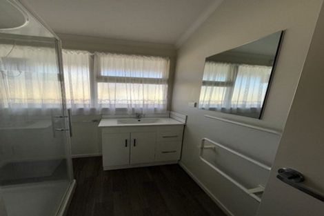 Photo of property in 2/10 Te Aroha Street, Hamilton East, Hamilton, 3216