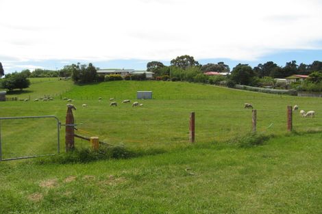 Photo of property in 25 Osborne Road, Amberley, 7410