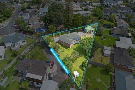 Photo of property in 10 Avalon Place, Glenfield, Auckland, 0629