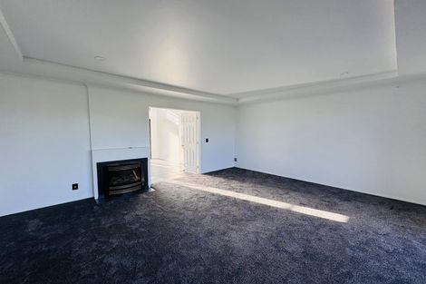 Photo of property in 69 Royal Oak Drive, Kelvin Grove, Palmerston North, 4414