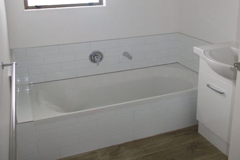 Photo of property in 38u3 Smith Street, Frankton, Hamilton, 3204
