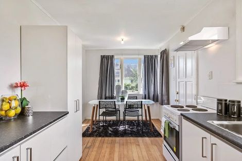 Photo of property in 27 Watts Road, Manurewa, Auckland, 2102