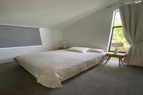 Photo of property in 91 Domain Crescent, Muriwai, Waimauku, 0881