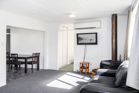 Photo of property in 12 Sealy Street, Twizel, 7901