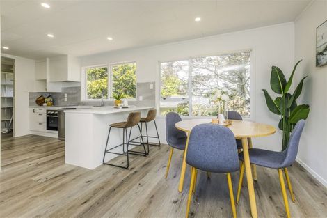 Photo of property in 23 Takanini School Road, Takanini, 2112