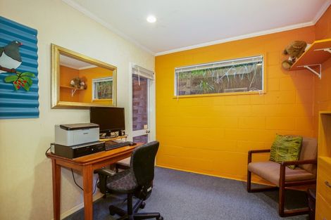 Photo of property in 23b Eastview Grove, Normandale, Lower Hutt, 5010