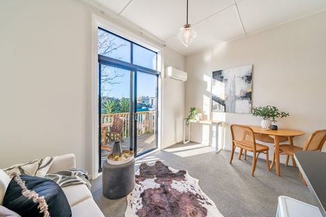 Photo of property in 151 Tasman Street, Mount Cook, Wellington, 6021