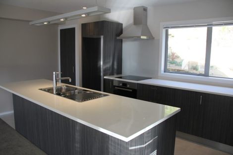 Photo of property in 61u6 Black Rock Road, Newlands, Wellington, 6037