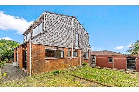 Photo of property in 2/58 Hillcrest Avenue, Hillcrest, Auckland, 0627