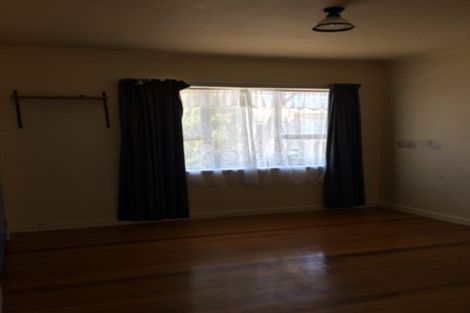 Photo of property in 120 Archibald Road, Kelston, Auckland, 0602