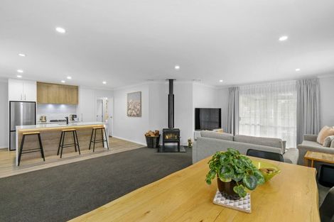 Photo of property in 31a Forest Road, Pinehaven, Upper Hutt, 5019