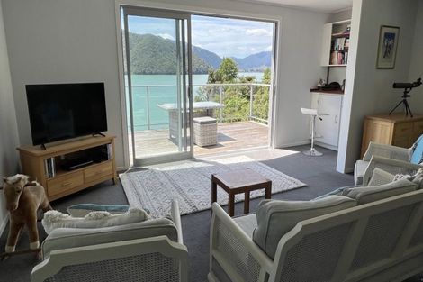 Photo of property in 685 Queen Charlotte Drive, Havelock, Picton, 7281