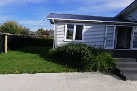 Photo of property in 10f1- Victoria Street, Ebdentown, Upper Hutt, 5018