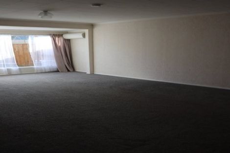 Photo of property in 30f2- Whitley Avenue, Ebdentown, Upper Hutt, 5018