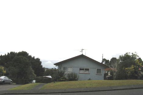 Photo of property in 9 Meadowood Drive, Unsworth Heights, Auckland, 0632