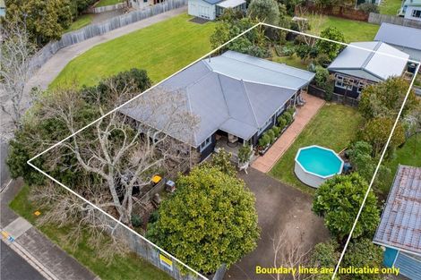 Photo of property in 14 Kenneth Avenue, Whitianga, 3510