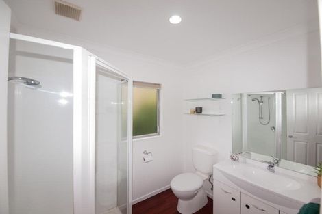 Photo of property in 212 Westchester Drive, Churton Park, Wellington, 6037