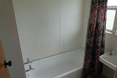 Photo of property in 24 Waverley Street, Elgin, Gisborne, 4010