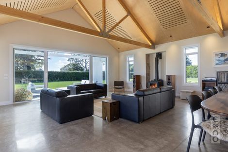 Photo of property in 88 Taupaki Road, Taupaki, 0782