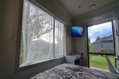 Photo of property in 19 Stan Heather Drive, Glenview, Hamilton, 3206