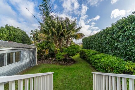 Photo of property in 13 Amberley Avenue, Te Atatu South, Auckland, 0610