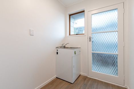 Photo of property in 70 Solar Road, Glen Eden, Auckland, 0602